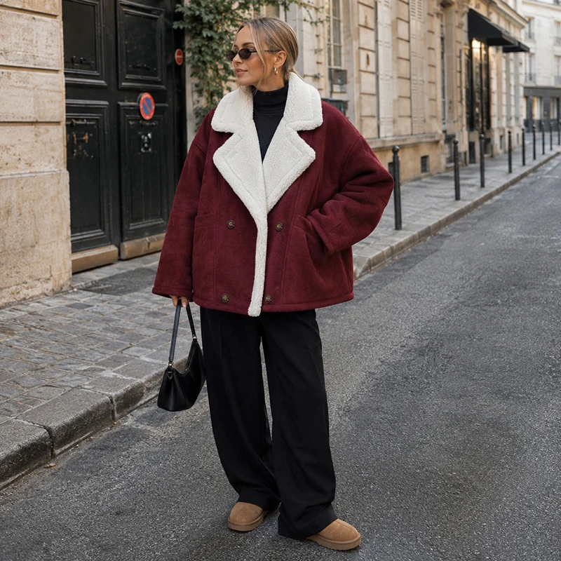 Street Fashion Winter 2026 - Moda Kadın Kalın Ceket Düşük Yaka