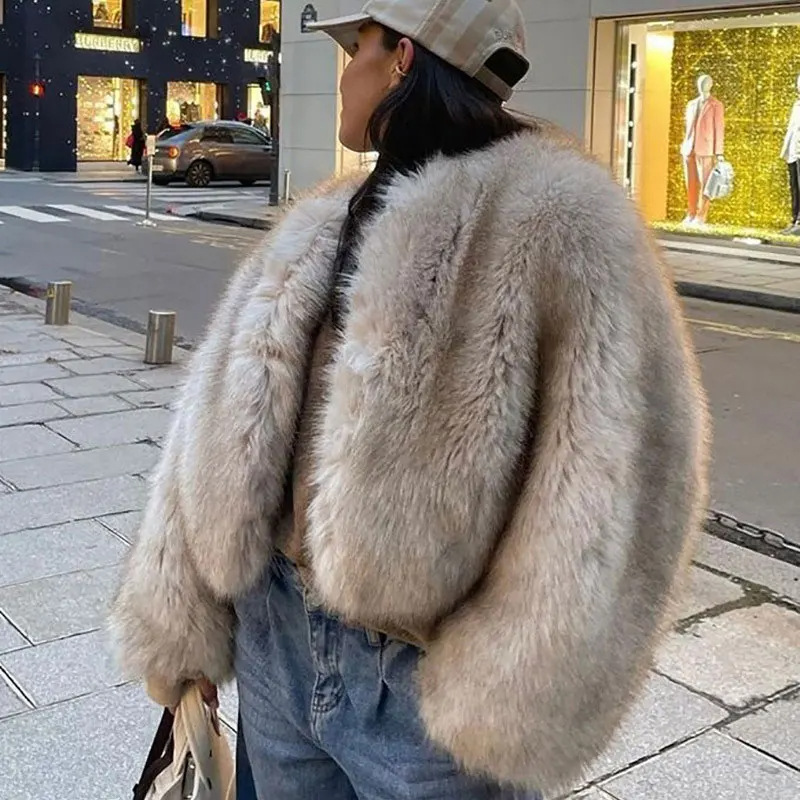 Sokak Moda Haftası Lüks Marka  - Street Fashion Week incelemesi ve fiyatı