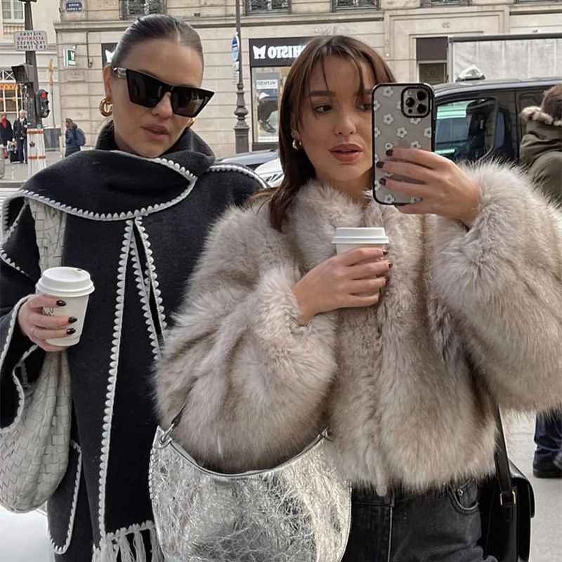 Ikonik sokak moda hafta lüks m - Street Fashion Week incelemesi ve fiyatı